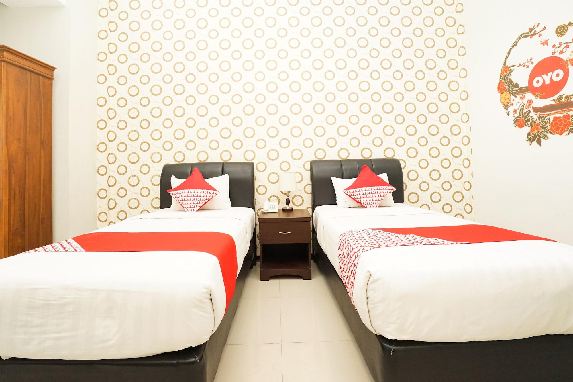 Oyo 282 Putri Utari Residence 玛琅 外观 照片
