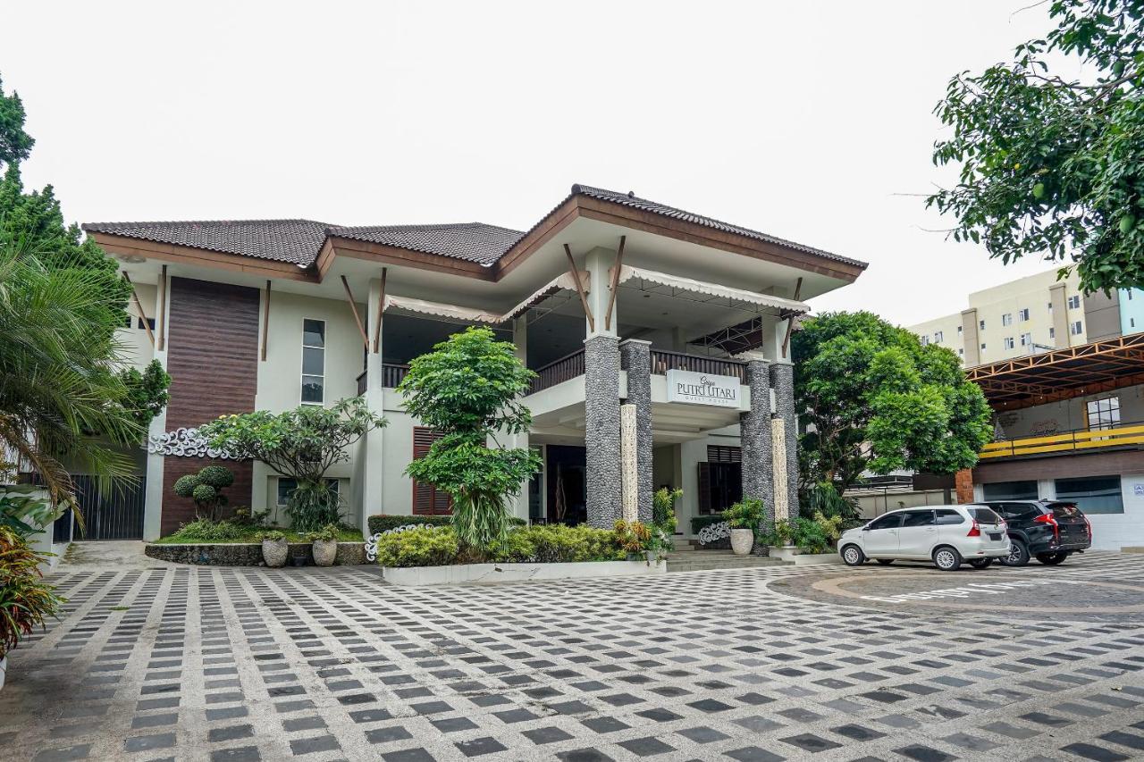Oyo 282 Putri Utari Residence 玛琅 外观 照片