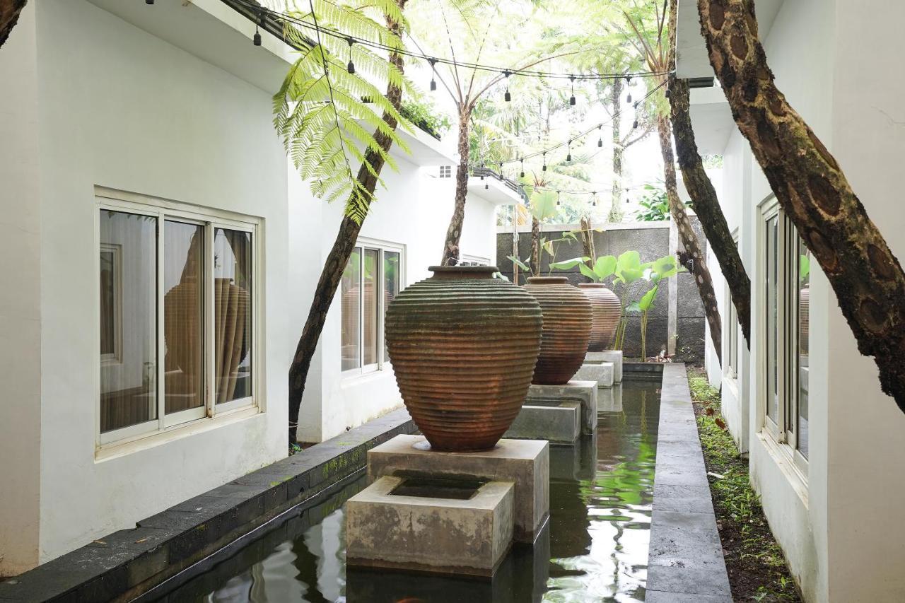 Oyo 282 Putri Utari Residence 玛琅 外观 照片